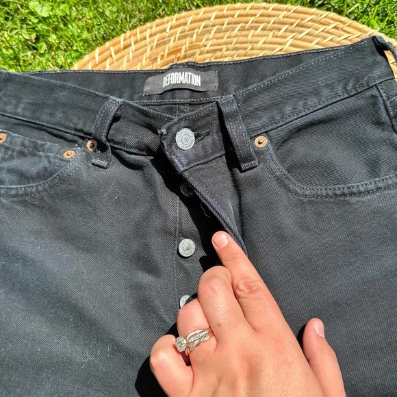 Reformation Black Capri Button Raw Hem Jean - Picture 3 of 3